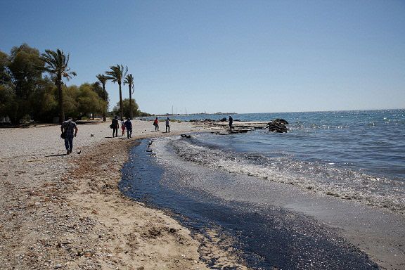Πρόσκληση του Δήμου Γλυφάδας για εθελοντές στον καθαρισμό της παραλίας