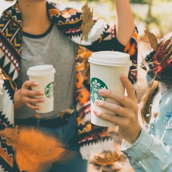  Τα Starbucks γιορτάζουν τα 15 χρόνια στην Ελλάδα και σας κερνάνε καφέ