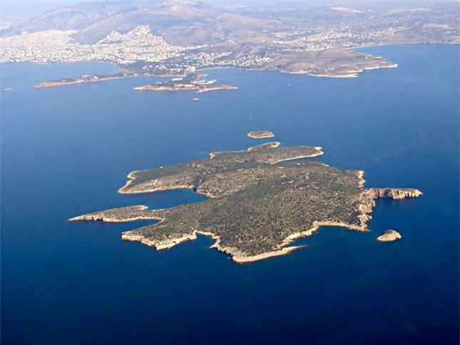 Σορός βρέθηκε σε εσοχή βράχων στο νησί Φλέβες
