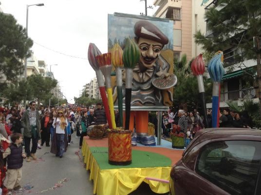 Την επόμενη Κυριακή η Λ. Καλαμακίου θα γεμίσει μασκαράδες και άρματα