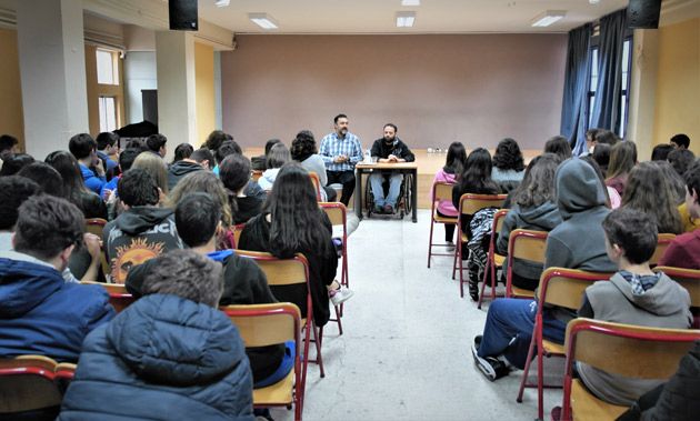«Μαθαίνω να βλέπω τον άνθρωπο», στα σχολεία του Παλαιού Φαλήρου
