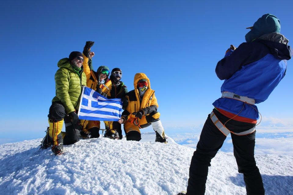 Οι δύο Ελληνίδες που κατέκτησαν την 3η ψηλότερη κορυφή του κόσμου θα βραβευτούν στο Πολιτιστικό Αλίμου