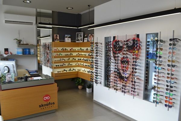 Τα πιο trendy γυαλιά θα τα βρεις στο Skoufos Optical