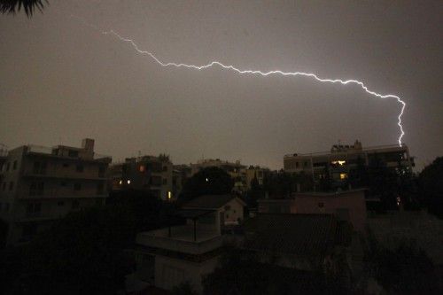 Χωρίς ρεύμα έμειναν χθες αρκετές περιοχές των Νοτίων Προαστίων