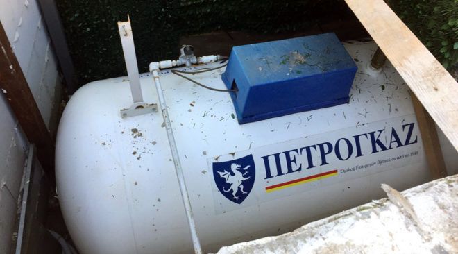 Βρέθηκε παράνομη δεξαμενή υγραερίου στον Λαιμό Βουλιαγμένης