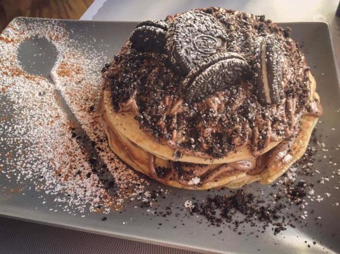 Γευστικό brunch δίπλα στη θάλασσα