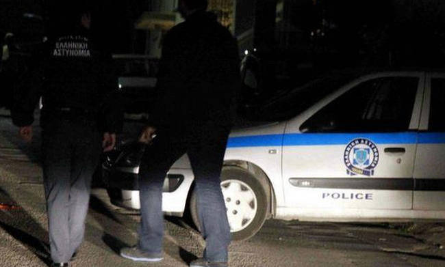 Καλλιθέα: Άνδρας άνοιξε πυρ κατά αστυνομικών