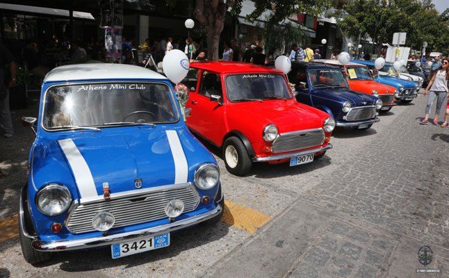 Πρωτομαγιά με οχήματα εποχής στη Γλυφάδα