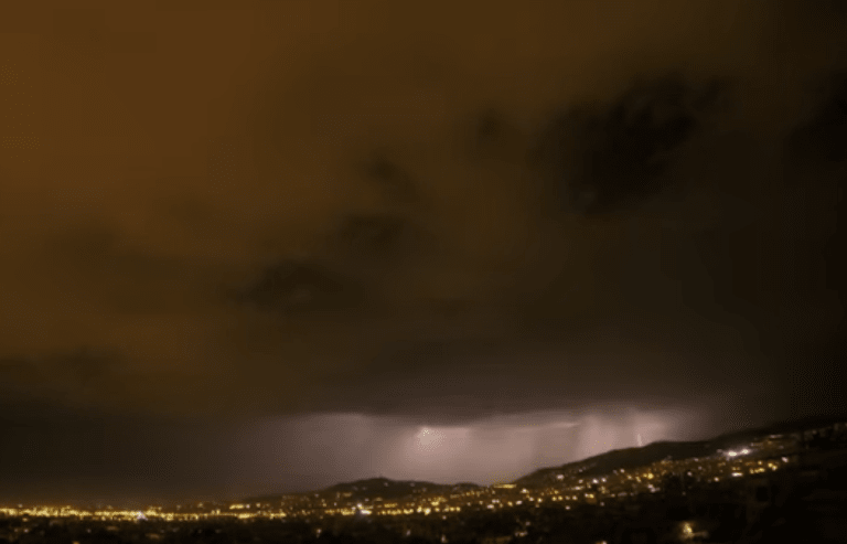 Εντυπωσιακό timelapse video από την κακοκαιρία του Σαββατοκύριακου
