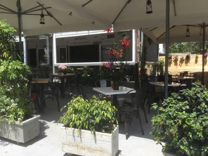 Τραπεζάκια έξω για τις «Μοίρες»