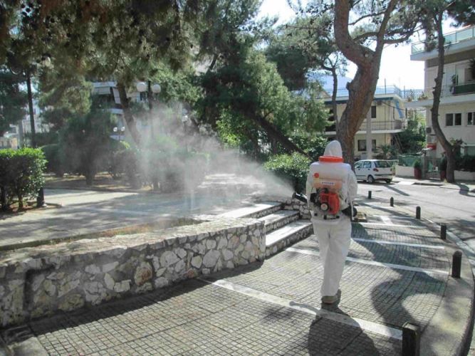 Ξεκίνησαν οι ψεκασμοί στον Άλιμο