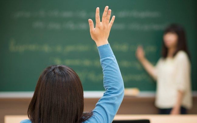 Ξεκινάνε τα θερινά τμήματα προετοιμασίας υποψηφίων για τις Πανελλαδικές Εξετάσεις 2019 στο Κοινωνικό Φροντιστήριο Αλίμου