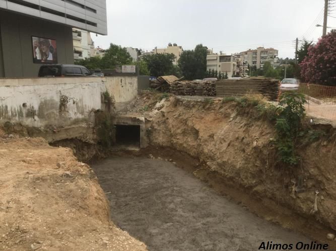 Εργασίες υποδομής για την διάνοιξη δρόμου στο Άνω Καλαμάκι