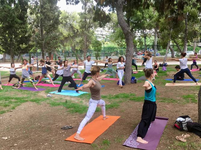 Yoga στο Πάρκο του Φλοίσβου