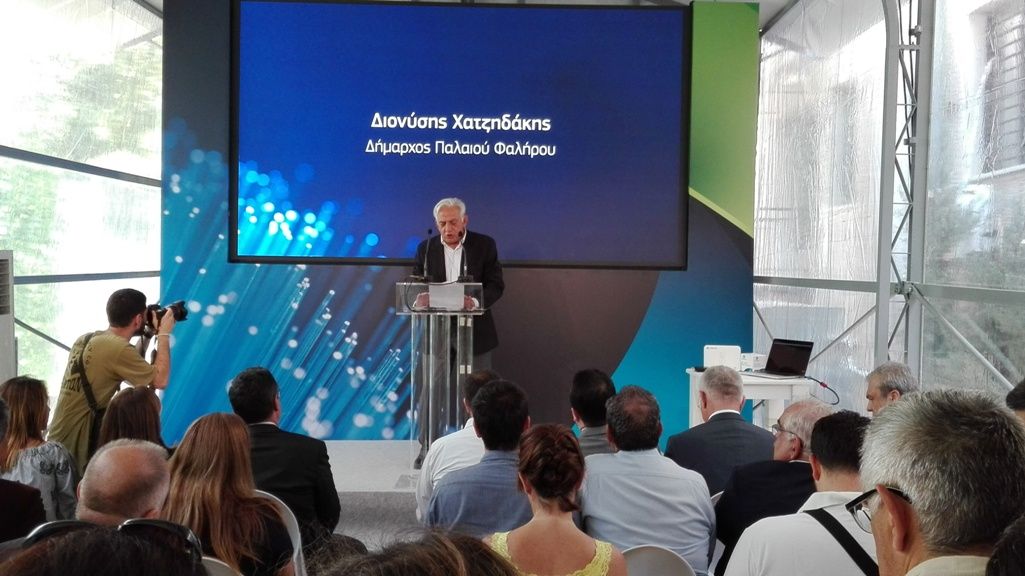 Στο Παλαιό Φάληρο έγινε η πρώτη σύνδεση πανελλαδικά οπτικής ίνας στο σπίτι (Fiber to the  Home)