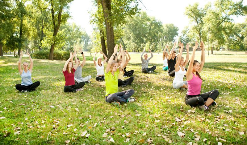 Yoga στο Πάρκο Φλοίσβου για καλό σκοπό