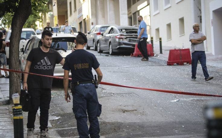 Πειραιάς: Φωτογραφίες από το σημείο της έκρηξης