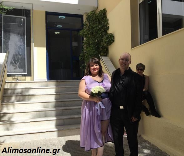 Περίπου 60 γάμοι τον χρόνο γίνονται στο Δημαρχείο Αλίμου