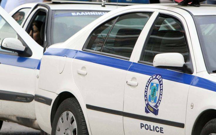 Βούλα: Μυστήριο με γυναίκα που βρέθηκε νεκρή στο μπαλκόνι της
