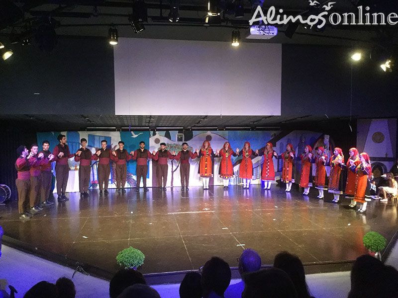 Μάγεψε το κοινό ο Σύλλογος Εκτελωνιστών Αλίμου με τους χορούς του απόψε