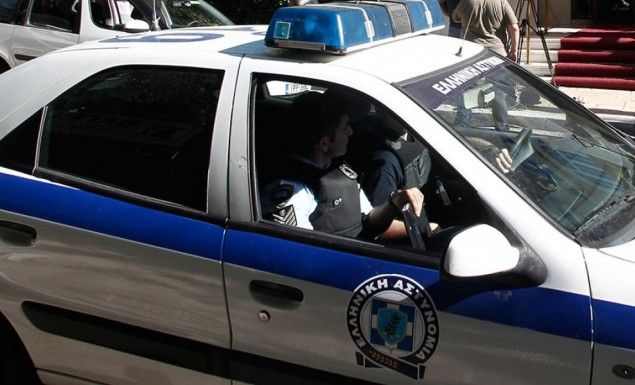 Συνελήφθη ο 21χρονος που ξεκίνησε φωτιά στη Βάρη