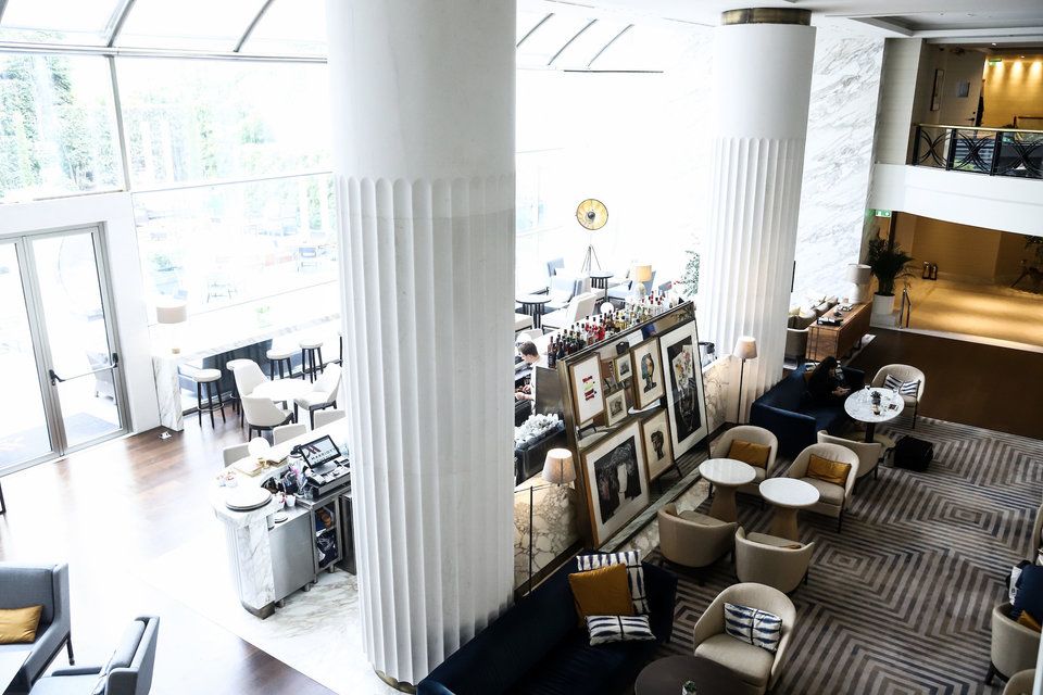 Μία «ματιά» στο Athens Marriott που βρίσκεται στην αρχή της Αθηναϊκής Ριβιέρας