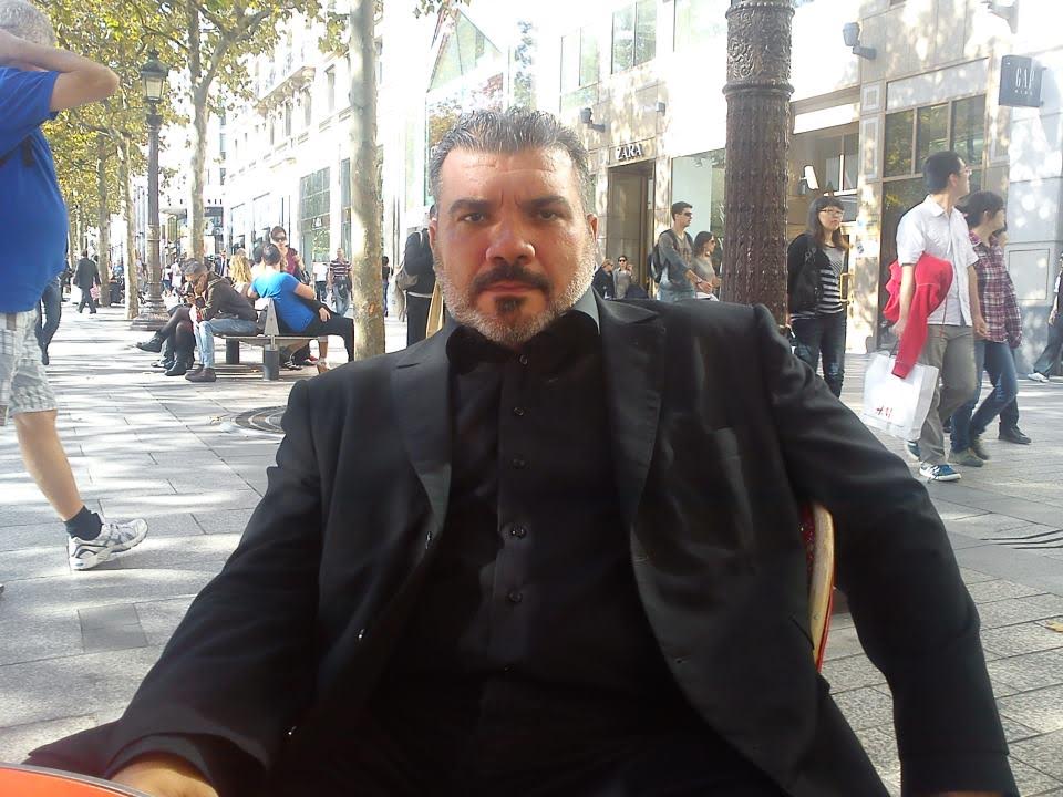 Ο Αλιμιώτης Γιώργος Μπαρδάκας πραγματοποιεί εικαστική έκθεση στη Δημοτική Πινακοθήκη Πειραιά