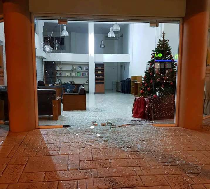 Βανδάλισαν στα γραφεία της παράταξης του Δημάρχου Ελληνικού – Αργυρούπολης