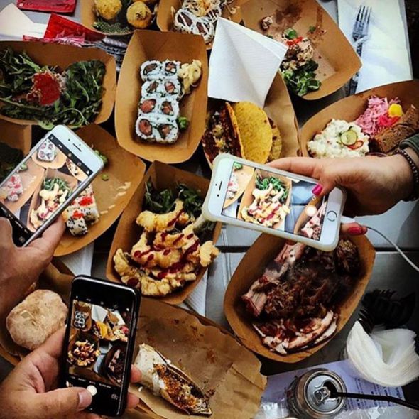 Το 4ο Athens Food Market άνοιξε τις πόρτες του στην Πλατεία Κοτζιά