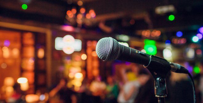 Karaoke party απόψε στο Robin’s Egg