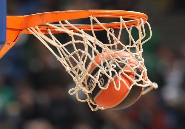 Αγώνας της ΑΛΦ Αλίμου με τον Παννεαπολικό στο Κλειστό Αλίμου