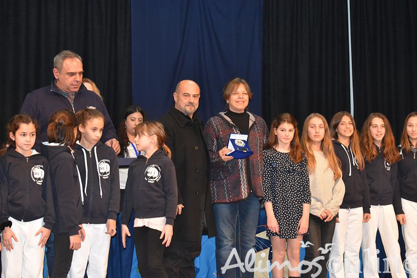 Βραβεύτηκαν οι σύλλογοι και οι φορείς του Δήμου Αλίμου