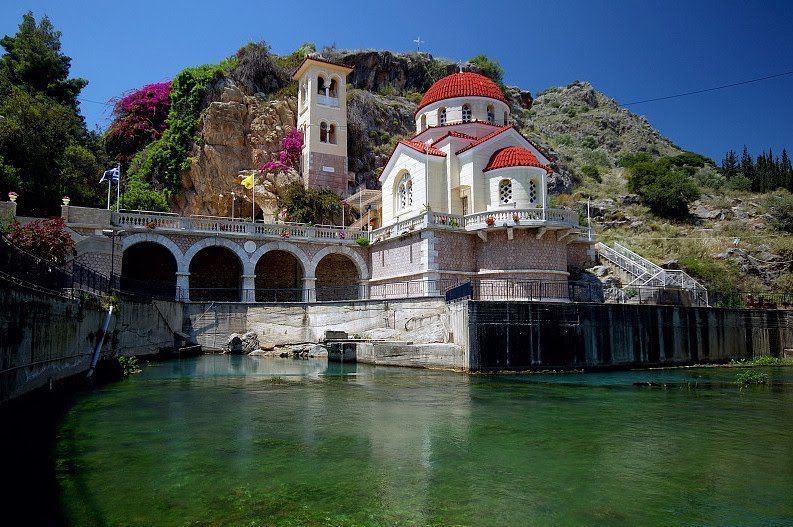 O Σύλλογος Κατοίκων Αμπελακίων πάει εκδρομή στο Κεφαλάρι Άργους