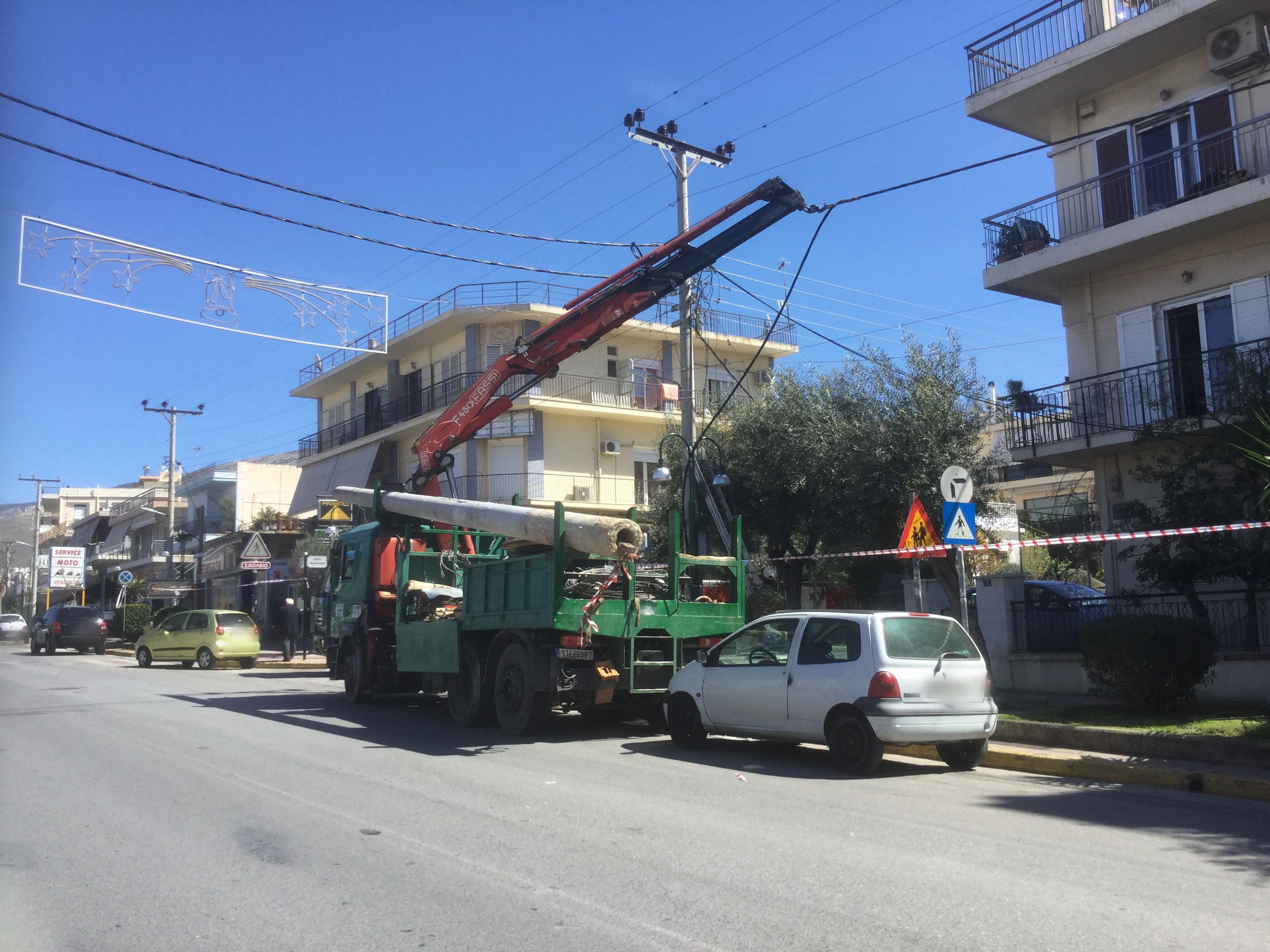 Σε εξέλιξη αυτή την ώρα οι εργασίες  της  ΔΕΔΔΗΕ στην οδό Δωδεκανήσου