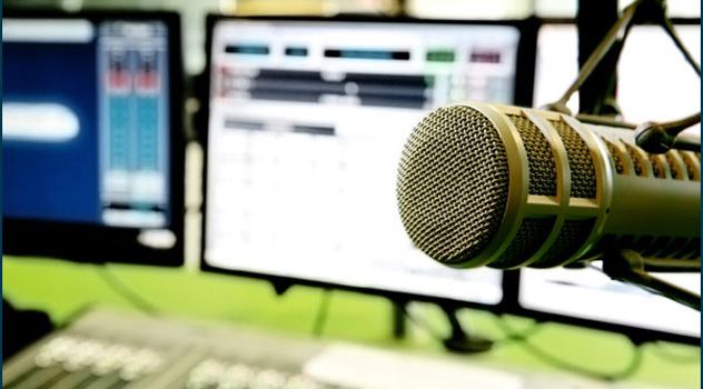 Οι παραγωγοί του Alimos Web Radio σας περιμένουν σήμερα στο στούντιο