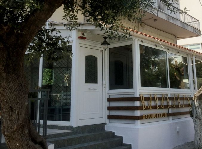 Βαρελάκια: Το νέο μεζεδοπωλείο του Αλίμου που ετοιμάζεται να ανοίξει αύριο τις πόρτες του