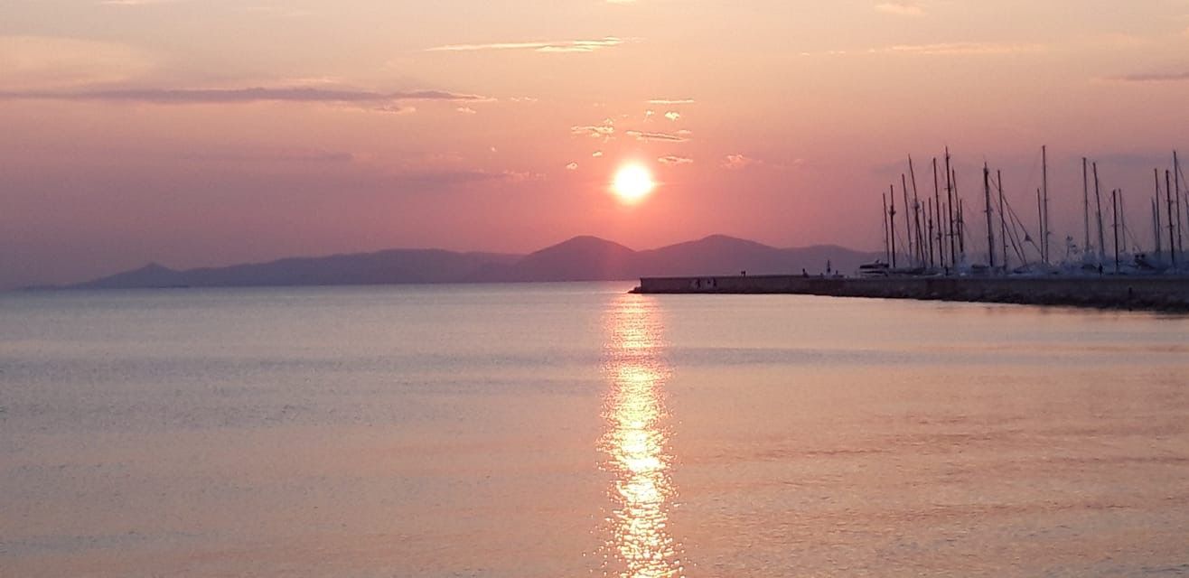 Μαγεία τα ηλιοβασιλέματα στον Άλιμο