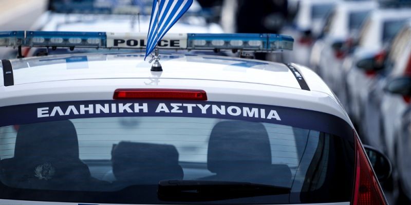 Εξαρθρώθηκε εγκληματική ομάδα που δρούσε στα Νότια -Εσκαγαν με σύρμα τα λάστιχα αυτοκινήτων και λήστευαν