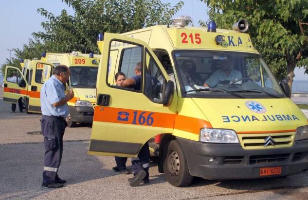 Τροχαίο στη Βάρκιζα – Μοτοσυκλέτα παρέσυρε πεζή