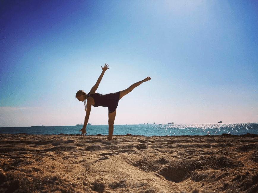 Τι θα έλεγες για yoga στην παραλία Αλίμου;
