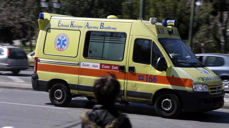 Σοβαρό τροχαίο στην Ποσειδώνος: Σοβαρά τραυματισμένος ο 19χρονος γιος γνωστού εφοπλιστή