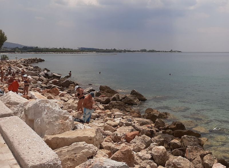 Η συννεφιά δεν πτοεί τους Αλιμιωτες και τις Αλιμιώτισσες