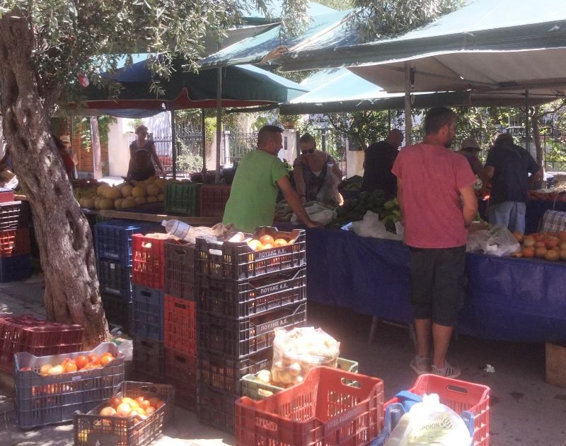 Άλλο Καλαμάκι, κι άλλο Κολωνάκι – Οι εξωφρενικές τιμές στα σύκα, το αποδεικνύουν