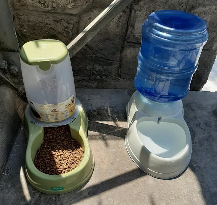 Μία ωραία πρωτοβουλία ώστε να φροντίζουμε τα αδέσποτα και να κρατάμε την πόλη μας καθαρή