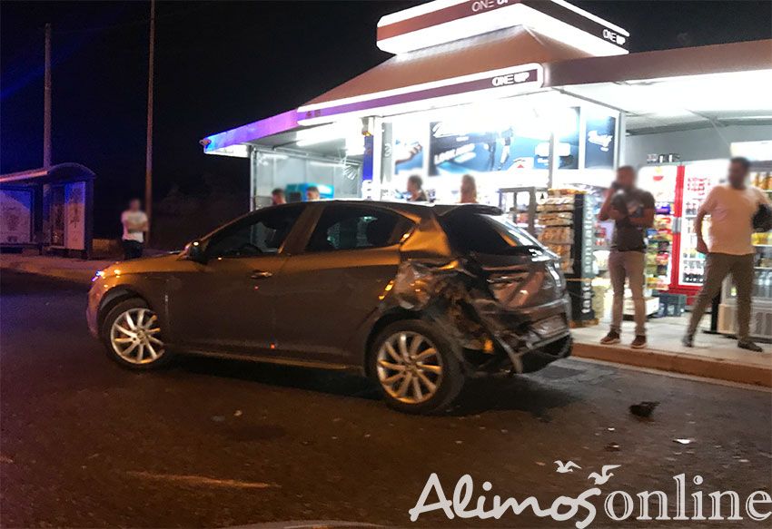 Άλιμος: Δύο τροχαία ατυχήματα έγιναν χθες το βράδυ στην Ποσειδώνος – Με διαφορά μερικών λεπτών