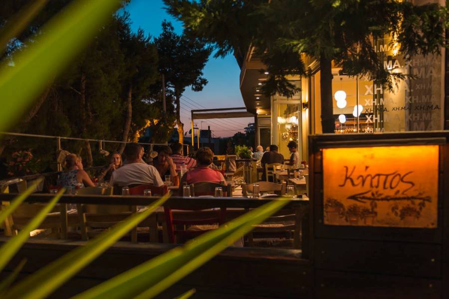 Ο κήπος του ΧΗ.ΜΑ είναι ό,τι πρέπει για τα καλοκαιρινά βράδια
