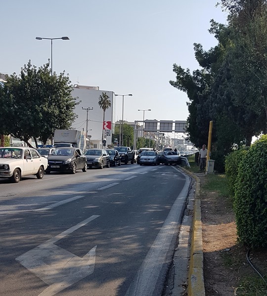 Τροχαίο έγινε στη Λ. Βουλιαγμένης