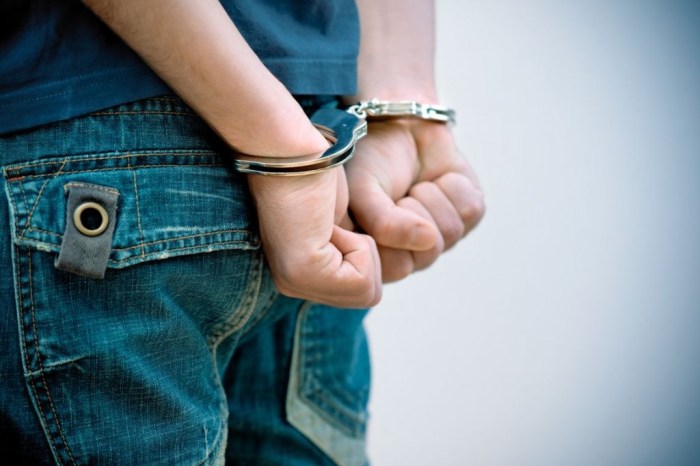 Συνελήφθη ένας 14χρονος για κλοπές στην ευρύτερη περιοχή των Νοτίων Προαστίων