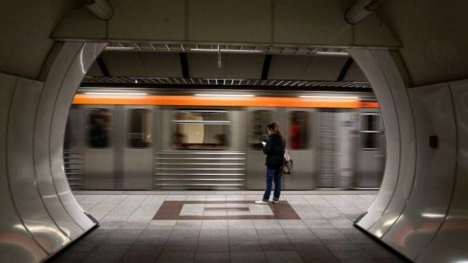 Αλλάζουν τα δρομολόγια του μετρό: Παράταση ωραρίου τα Χριστούγεννα, μεγαλύτερη συχνότητα τις Κυριακές
