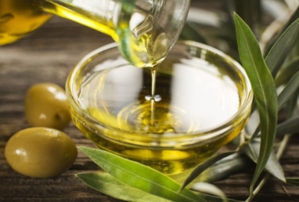 Στο Κοινωνικό Παντοπωλείο θα δοθεί το λάδι από τις ελιές της πόλης μας